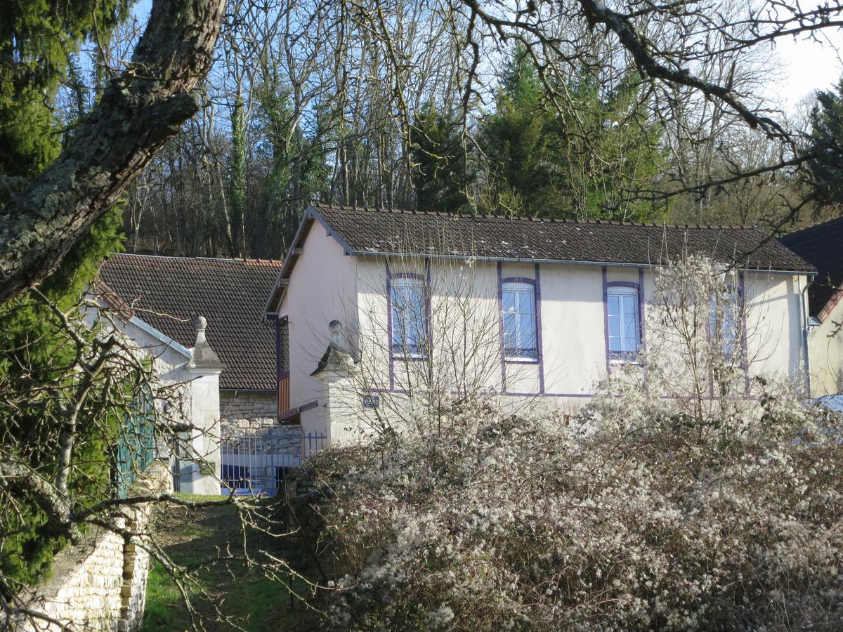 Chambres D'Hotes Les Coutas Mailly-la-Ville Exterior foto